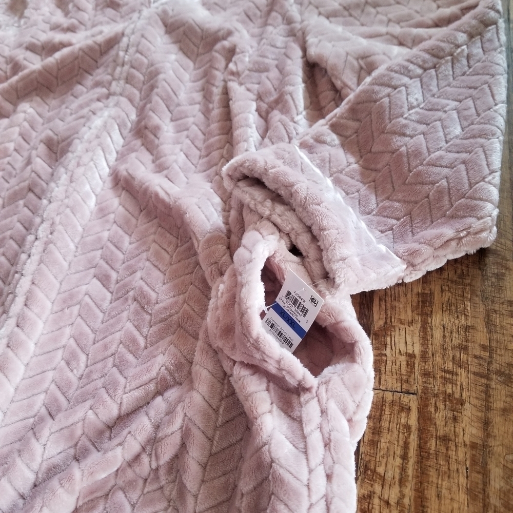 Charter Club Robe - Picture 5 of 11